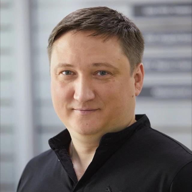Максим Константинов